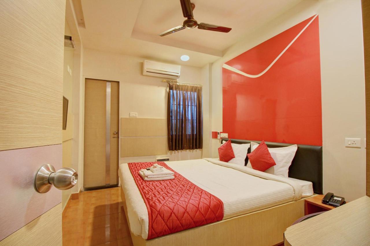 Oyo 968 Hotel Poigai Chennai Extérieur photo