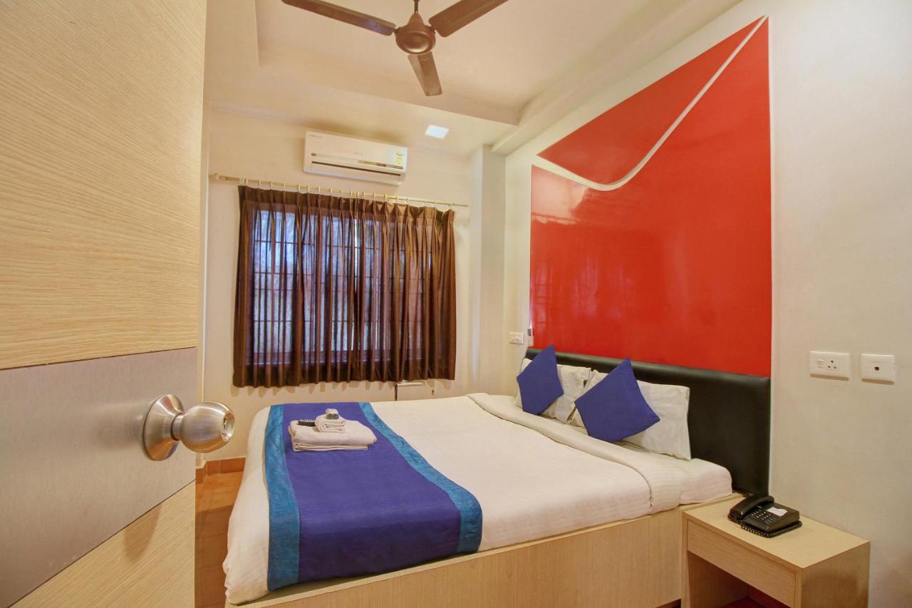 Oyo 968 Hotel Poigai Chennai Extérieur photo